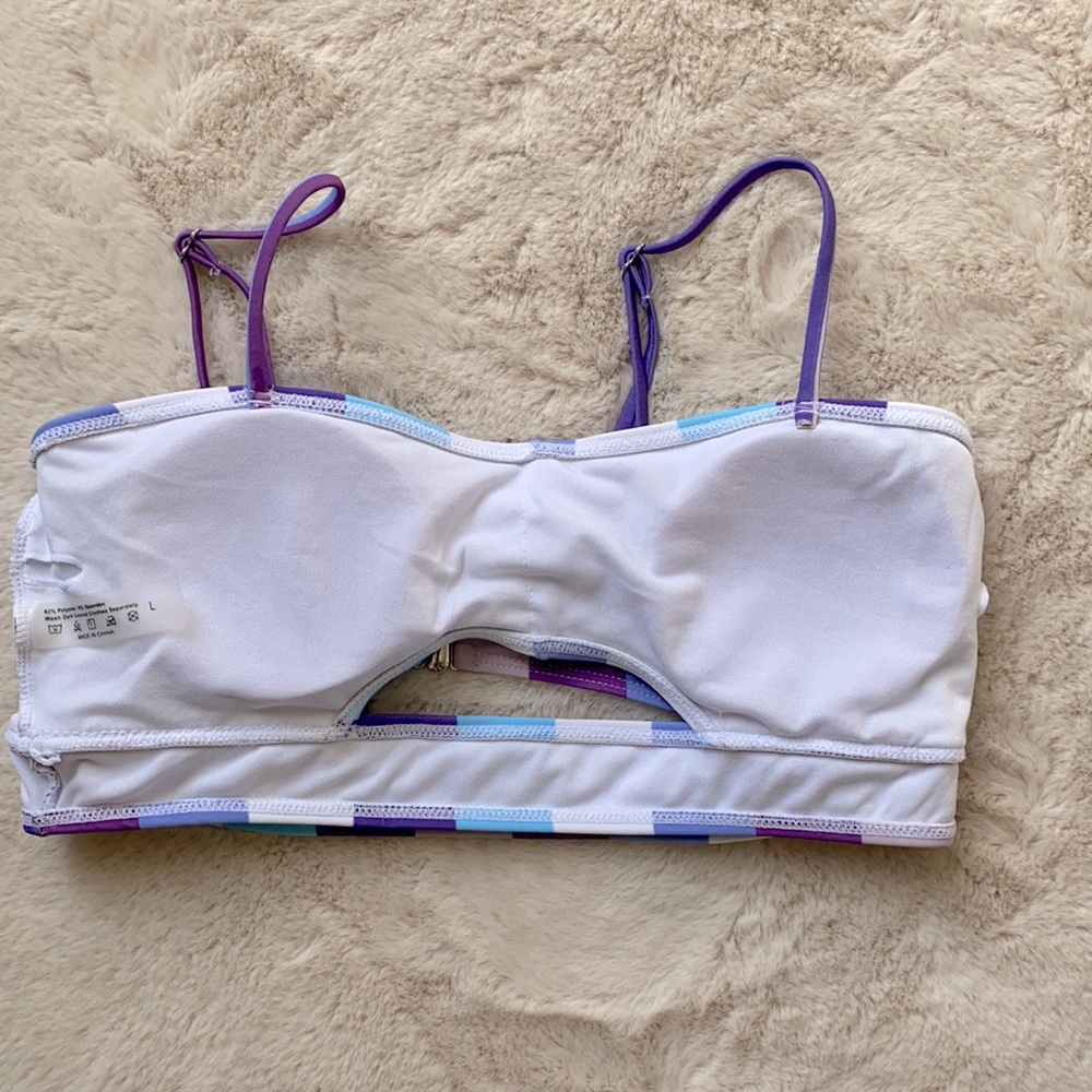 Free w/ Bundle Ruffle Midrise Bikini L - Picture 7 of 8